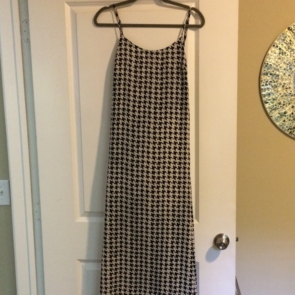 Almost pink geometric dress